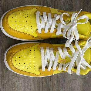 Yellow Nike Dunks (womens size 12) (men 10 1/2)